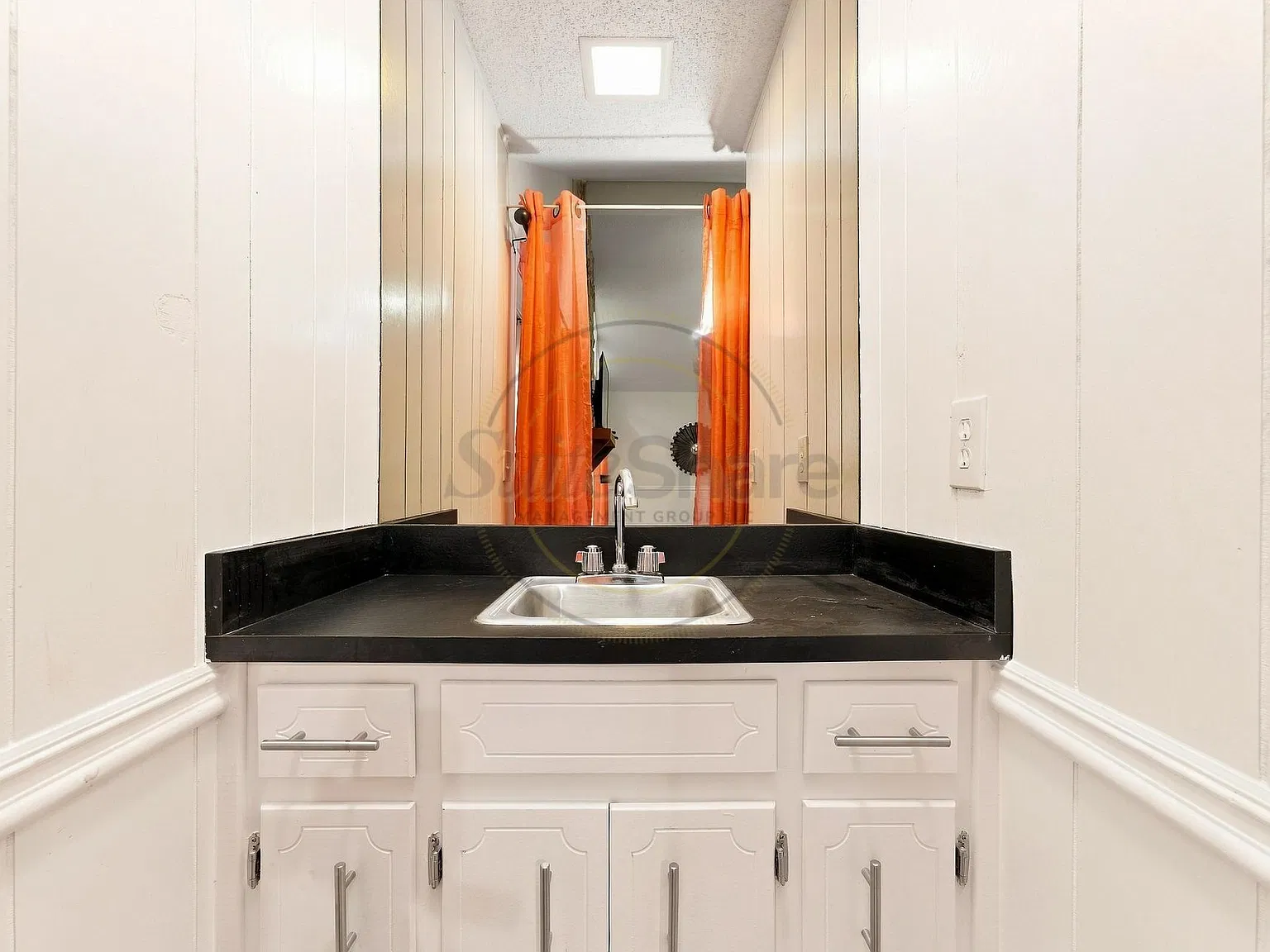 Find Your Suite! Comfortable, Furnished Living in Stone Mountain, GA — Photo 1