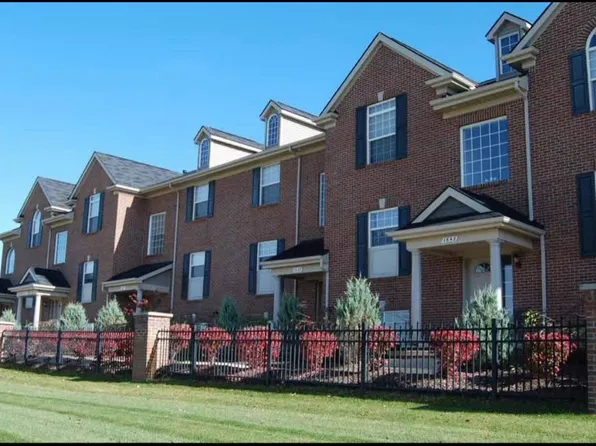 Townhomes at Orchard Park, 4006 Howe Pl #92a266425, Howell, MI 48843