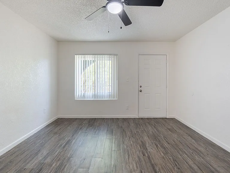 3222 W Indian School Rd — Photo 51