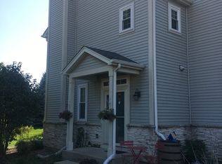 353 Robin Glen Ln #353, South Elgin, IL 60177