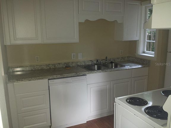 5th image of 1369 S Madison Ave
