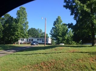 129 Watering Trough Rd, Statesville, NC 28677