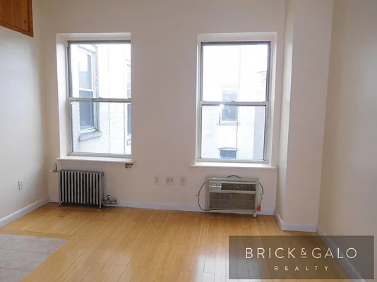 Rented by BRICK & GALO REALTY CORP | media 23