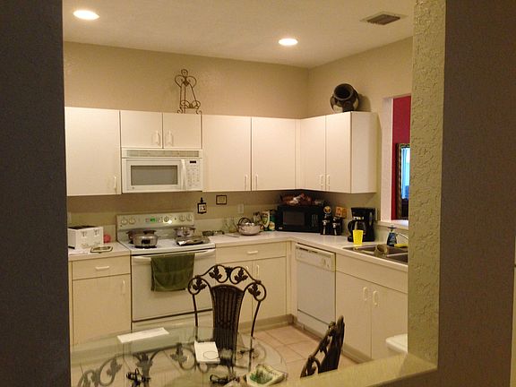 4th image of 5541 NW 90th Ave