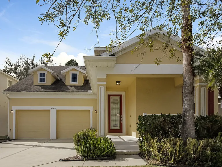 9540 Piccadilly Sky Way — Photo 1