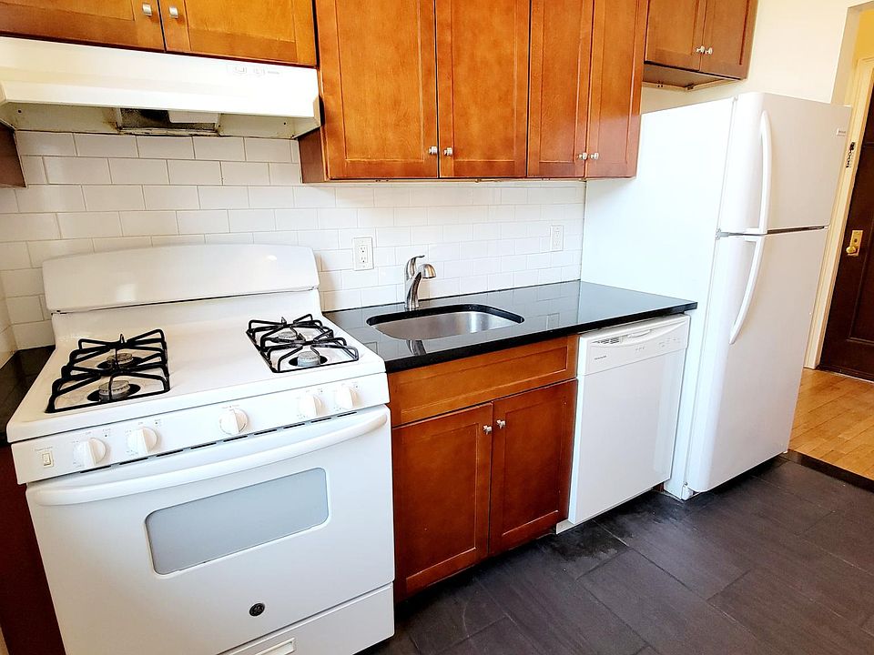 1st image of 3401 Parsons Blvd APT B1