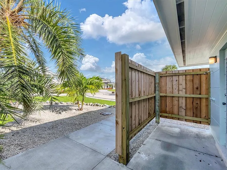 550 Gaspar Dr — Photo 36