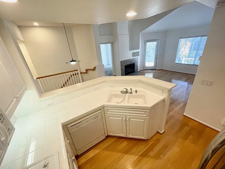 11890 Cypress Canyon Rd #1 — Photo 10