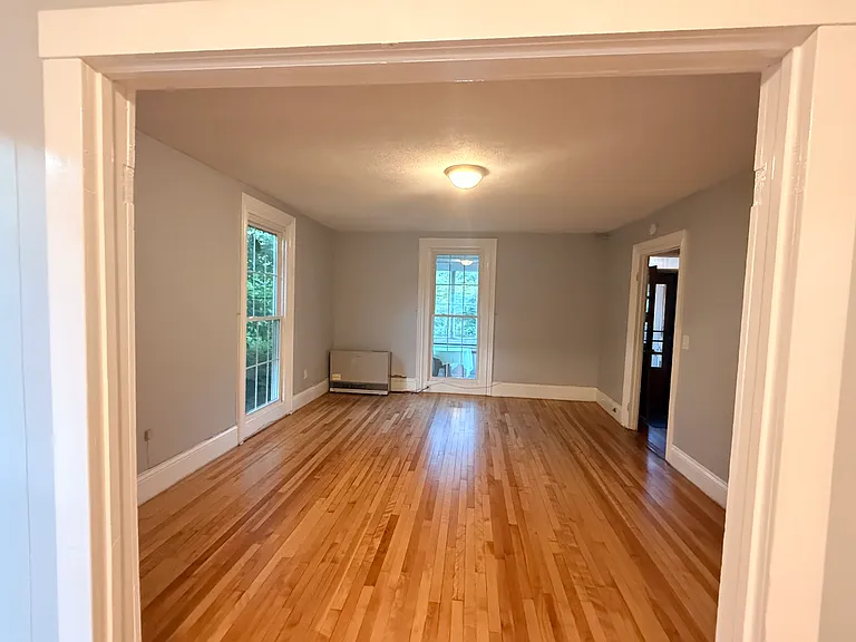 1 River Ave #2 — Photo 3