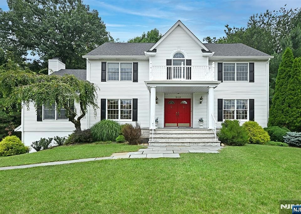 1st image of 513 Lydia Ln