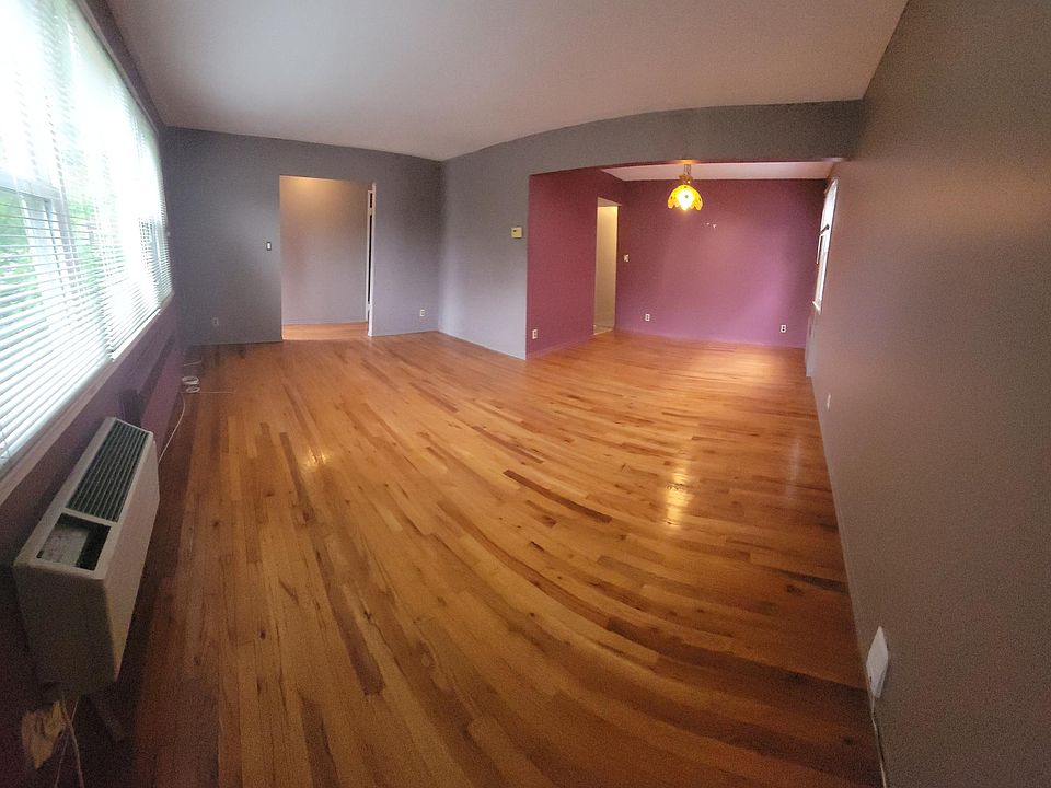 1st image of 15008 15th Dr Floor 1