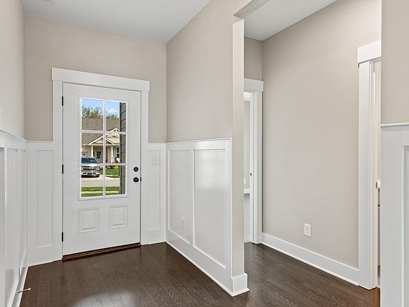 The Roseland A Foyer