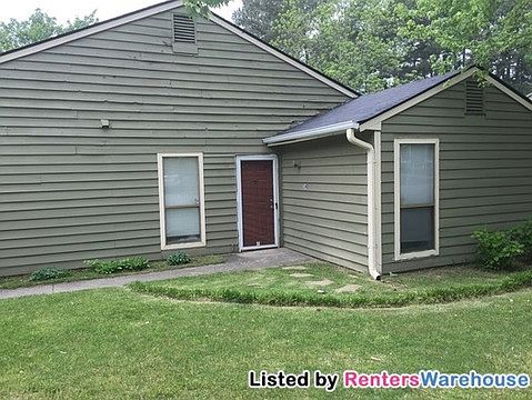 1st image of 140 Sandalwood Cir