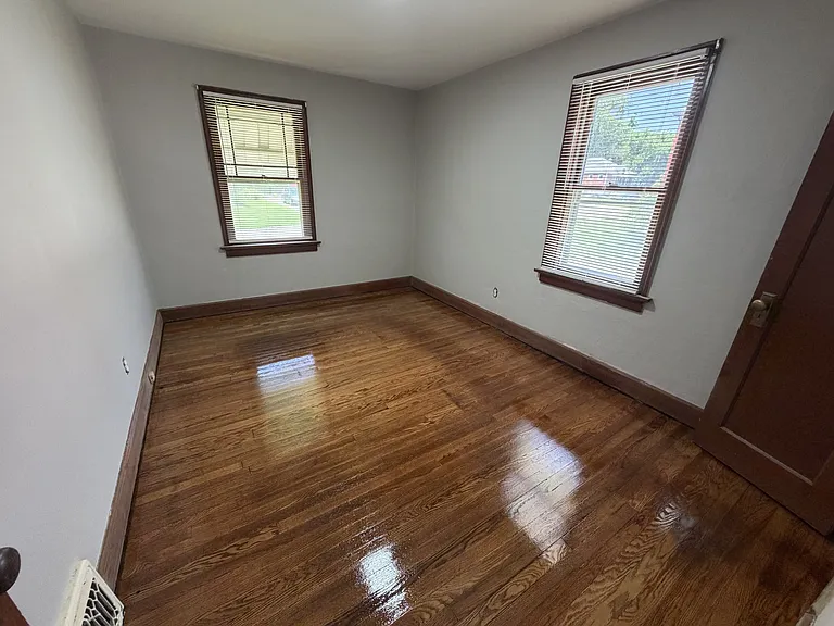 5324 Fletcher St — Photo 6