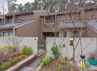 9 Waltham Pl, Chapel Hill, NC 27517