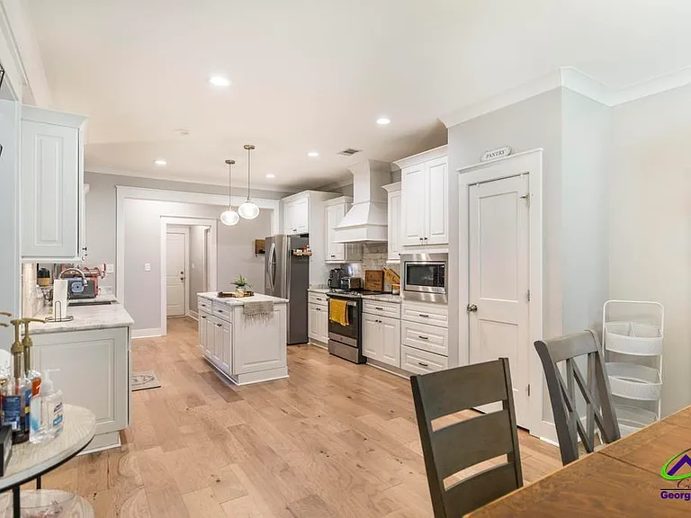 306 Rustic Live Oak Trl — Photo 14