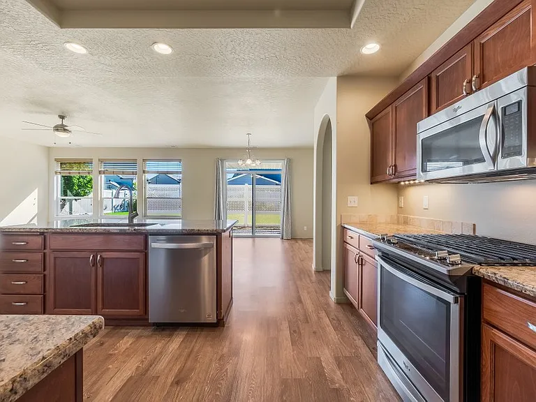 4292 W Magrath Dr — Photo 9