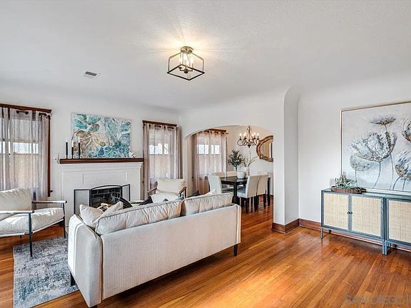 4th image of 4544 Kensington Dr