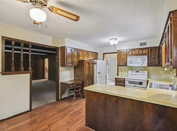 4th image of 4511 NW 83rd St