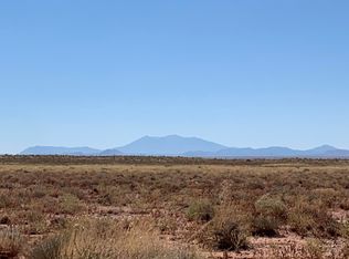 8876 Hunt Rd, Leupp, AZ 86035