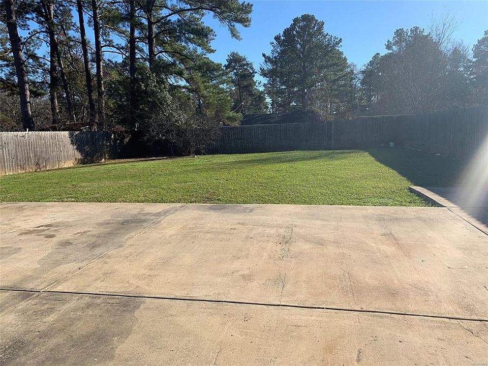 2nd image of 6261 Briarwood Ln