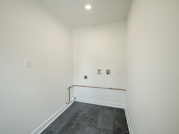 5th image of 2313 15th Ave