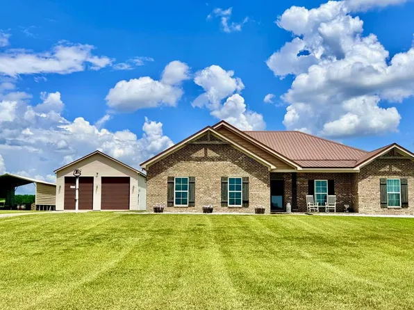 100 Truman Rd, Headland, AL 36345