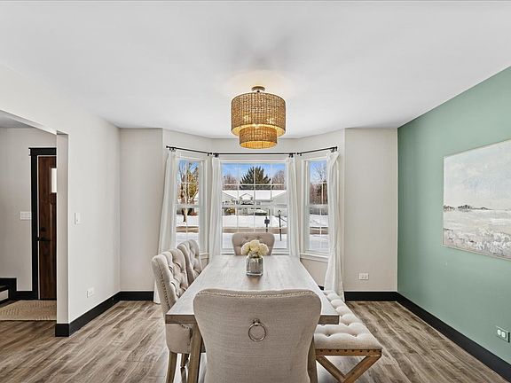 3rd image of 3727 Hale Ln