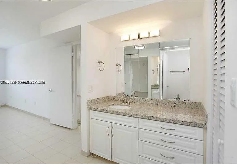 255 Galen Dr #4L — Photo 10