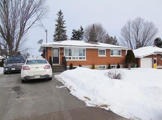 499 Irving St, Pembroke, ON K8A2T6