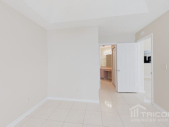 5th image of 1527 Slash Pine Ct