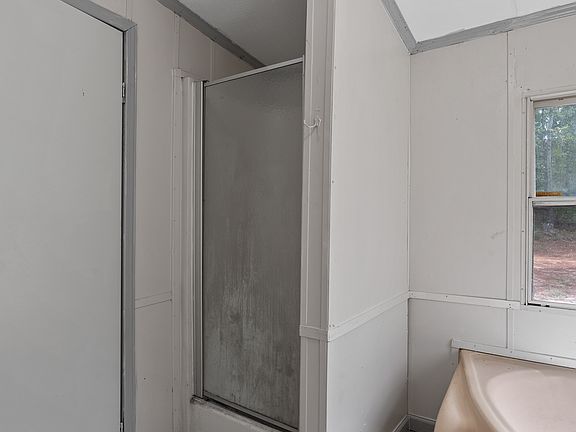 5th image of 1608 Greenwood Mooringsport Rd