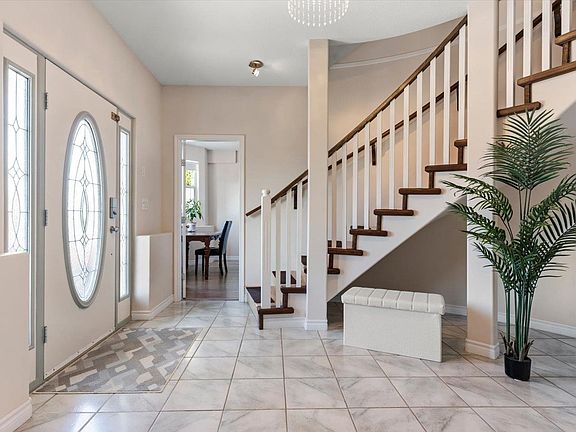3rd image of 7304 Mount Thurston Dr