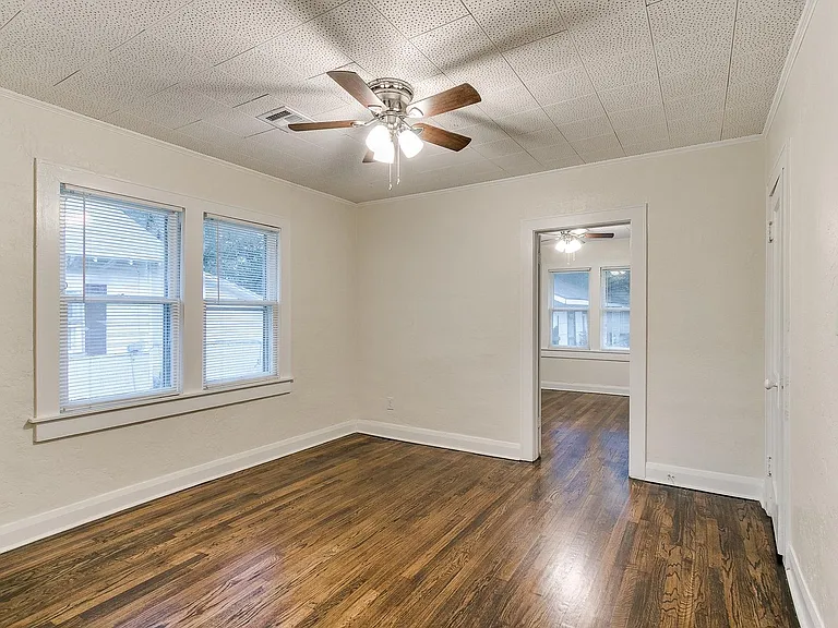 625 W Dewey St — Photo 6