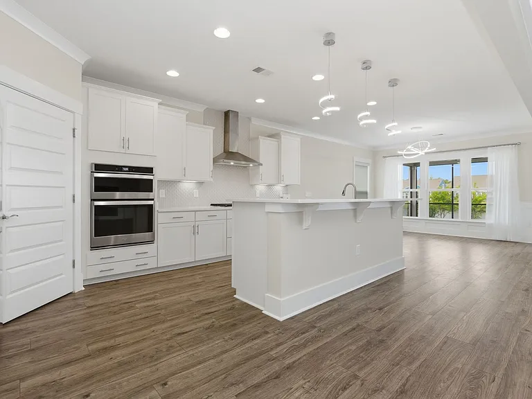 7129 Spoleto Dr — Photo 9
