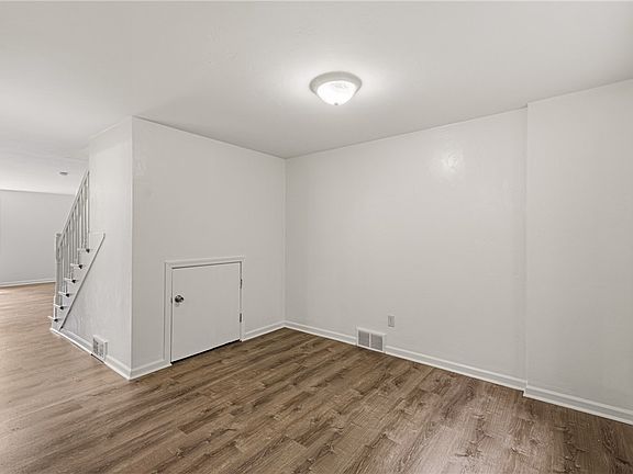 2nd image of 2319 1/2 Patterson Ave