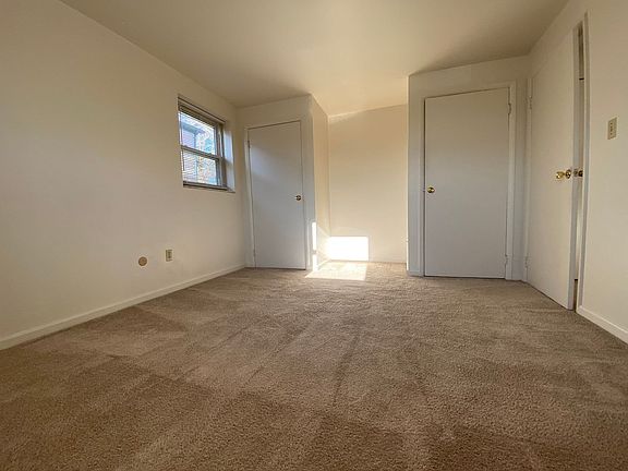 4th image of 103 Monica Dr #B02
