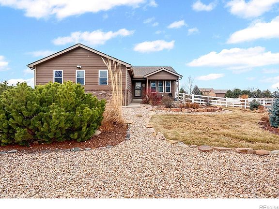3rd image of 1313 Park Ridge Drive