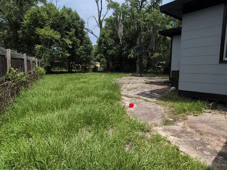 5217 Mays Dr — Photo 17