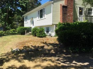 125 Sawyer Ave, Warwick, RI 02818