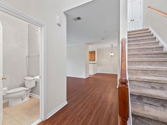 2nd image of 43920 Hickory Corner Ter Unit 103