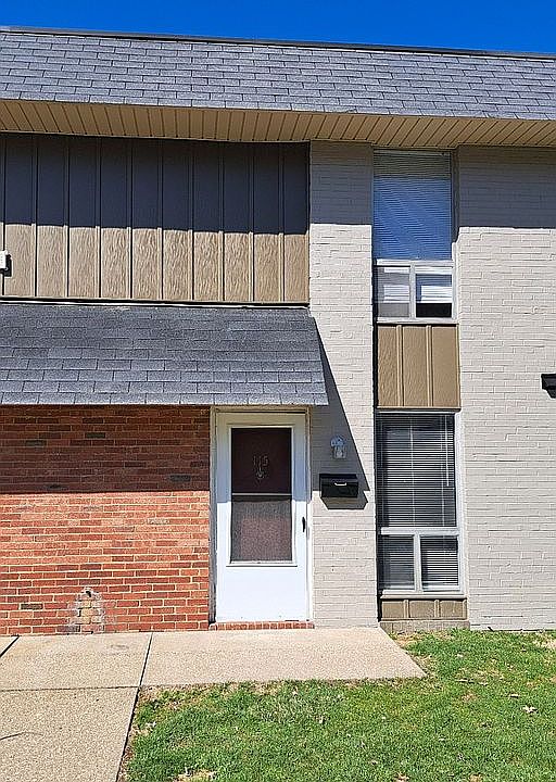 1st image of 115 College Park Dr