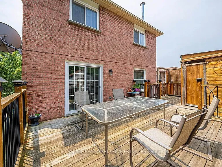 44 Adams Dr #UPPER — Photo 19