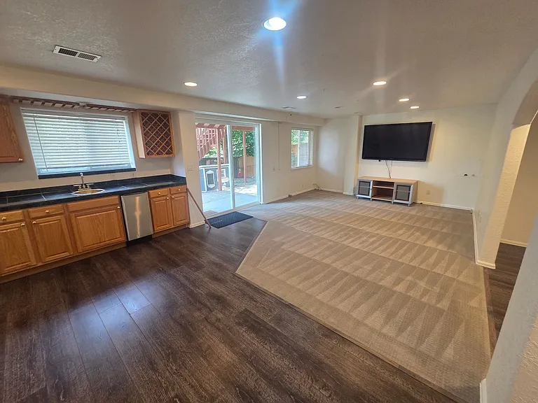 10232 Jill Ave — Photo 35