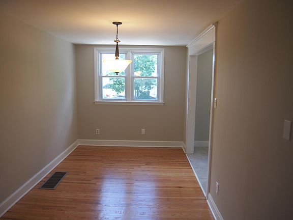 3rd image of 733 Beech Ave