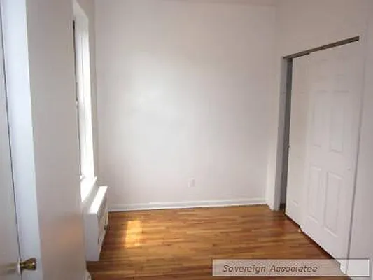 Rented by Sovereign Associates | media 33