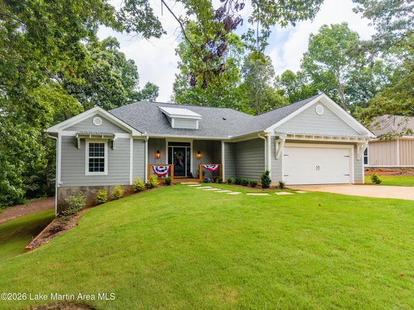 726 Stillwaters Dr, Dadeville, AL 36853