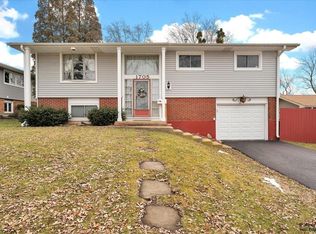 1705 N Newport Rd, Hoffman Estates, IL 60169