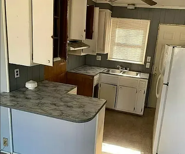 2 bed, 2500 sqft, $950 — Photo 2