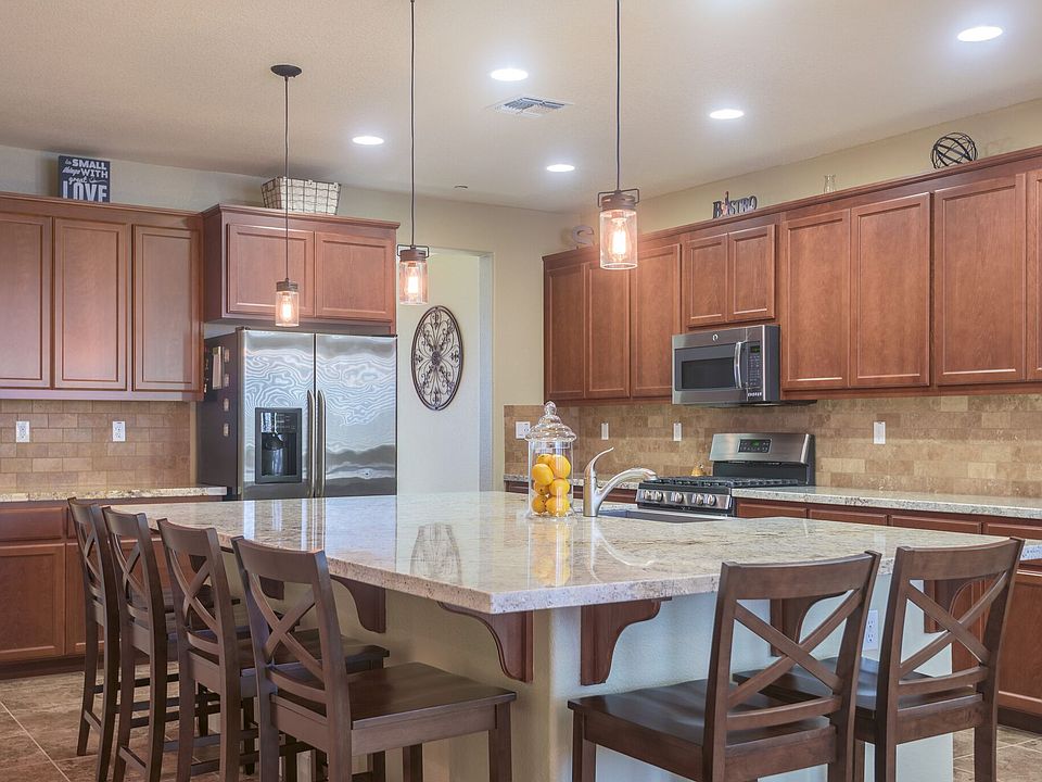 1st image of 5610 Saratoga Cir